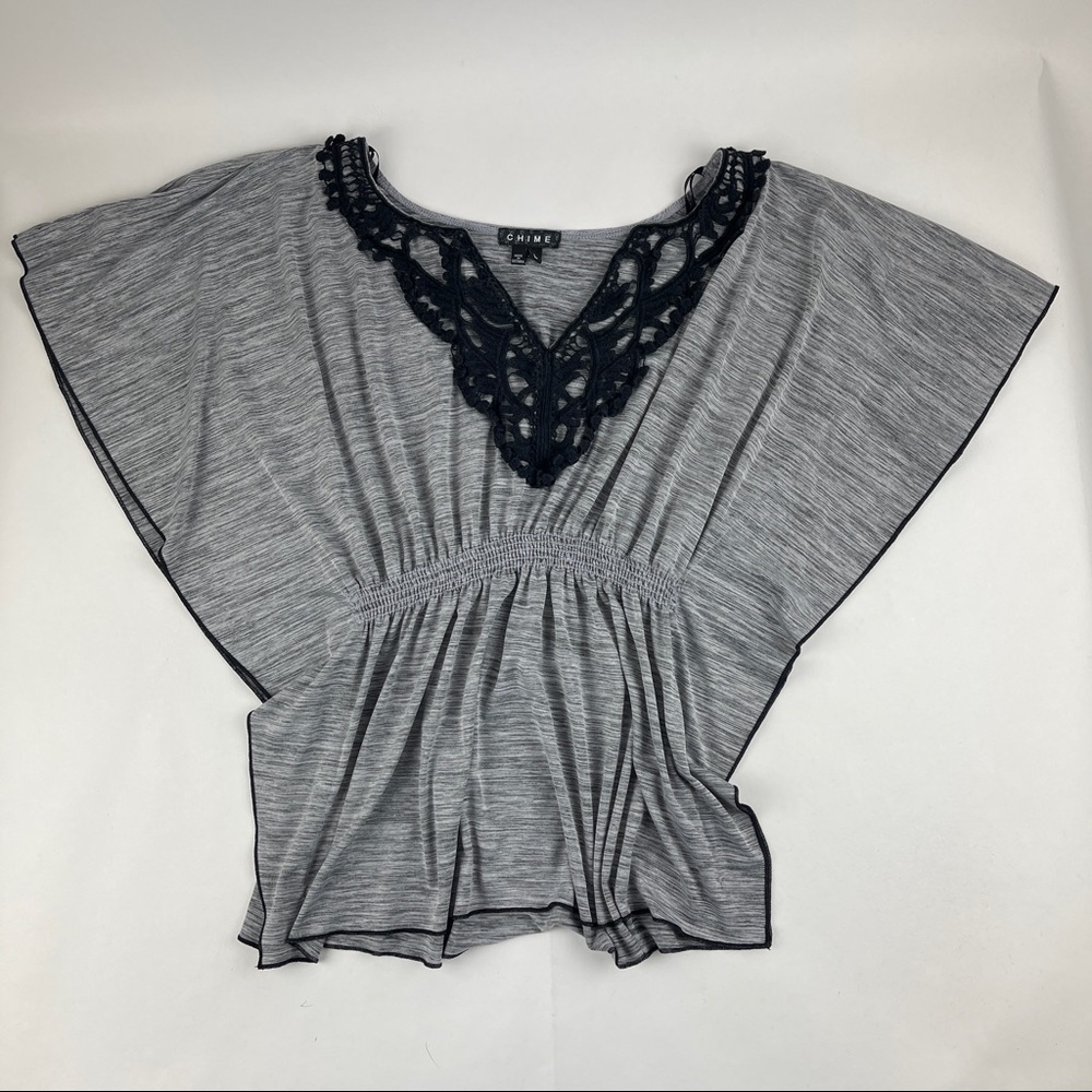 Chime Blouse Top Womens Large Gray Black Lace Flutter Sleeve